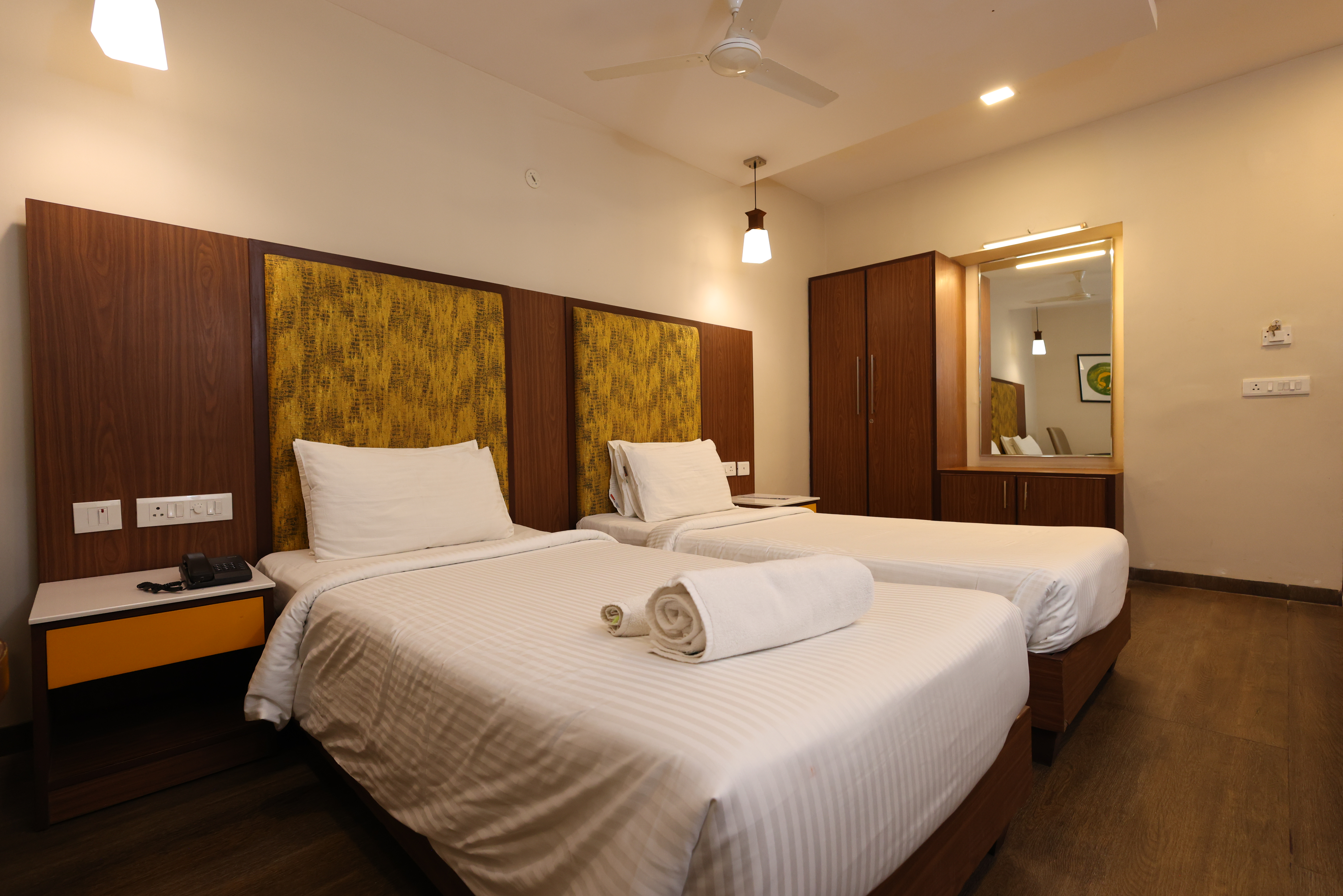 Double Room , 2 Single Beds